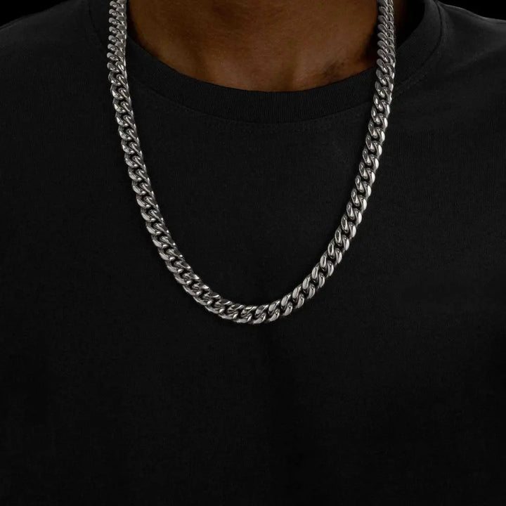 10MM 925 Sterling Silver Cuban Link Chain Neck View