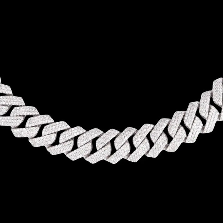 15MM 3-Row Diamond Cuban Chain 14K Solid Gold Close Up View
