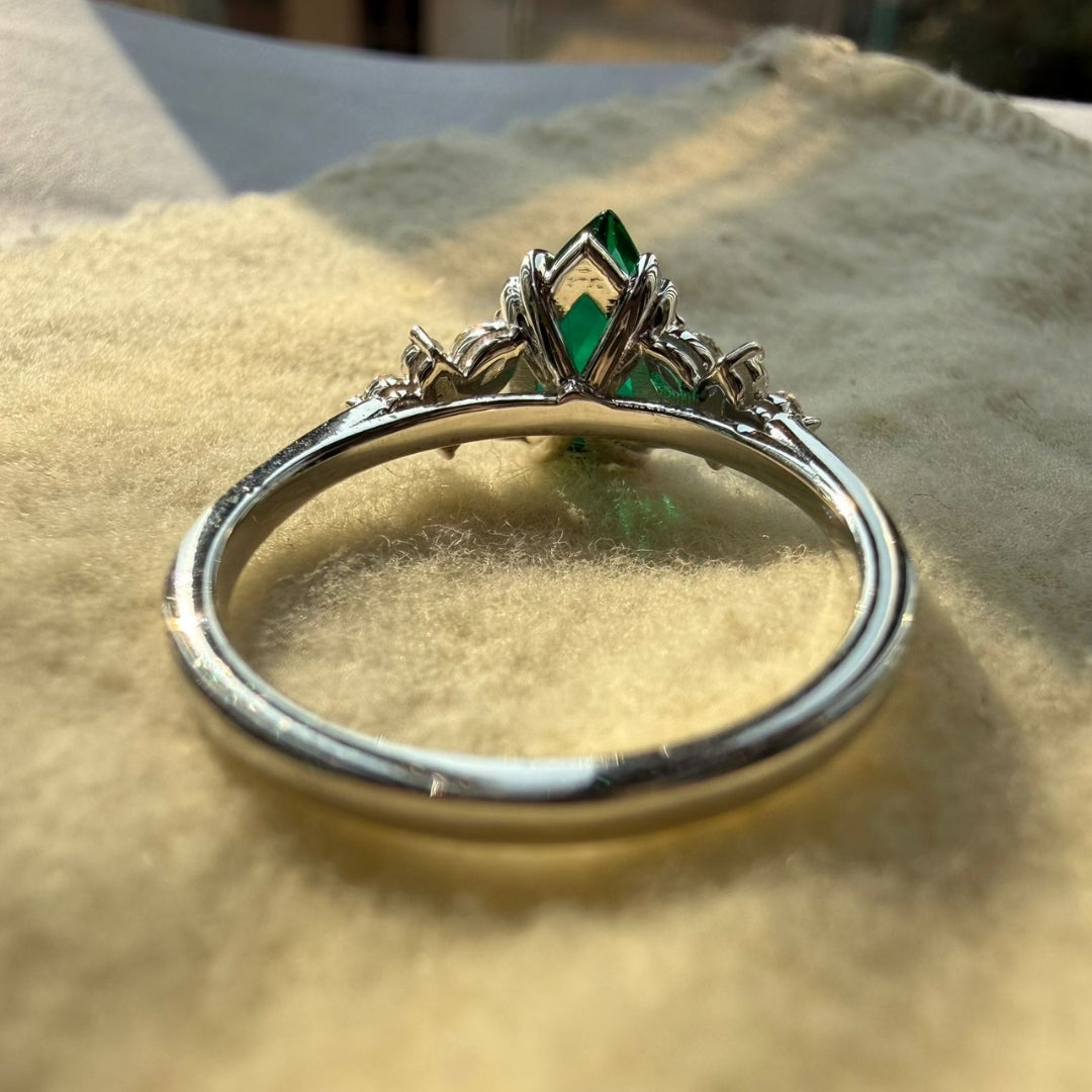 Vintage Style Green AD Diamond Bridal Set For Woman