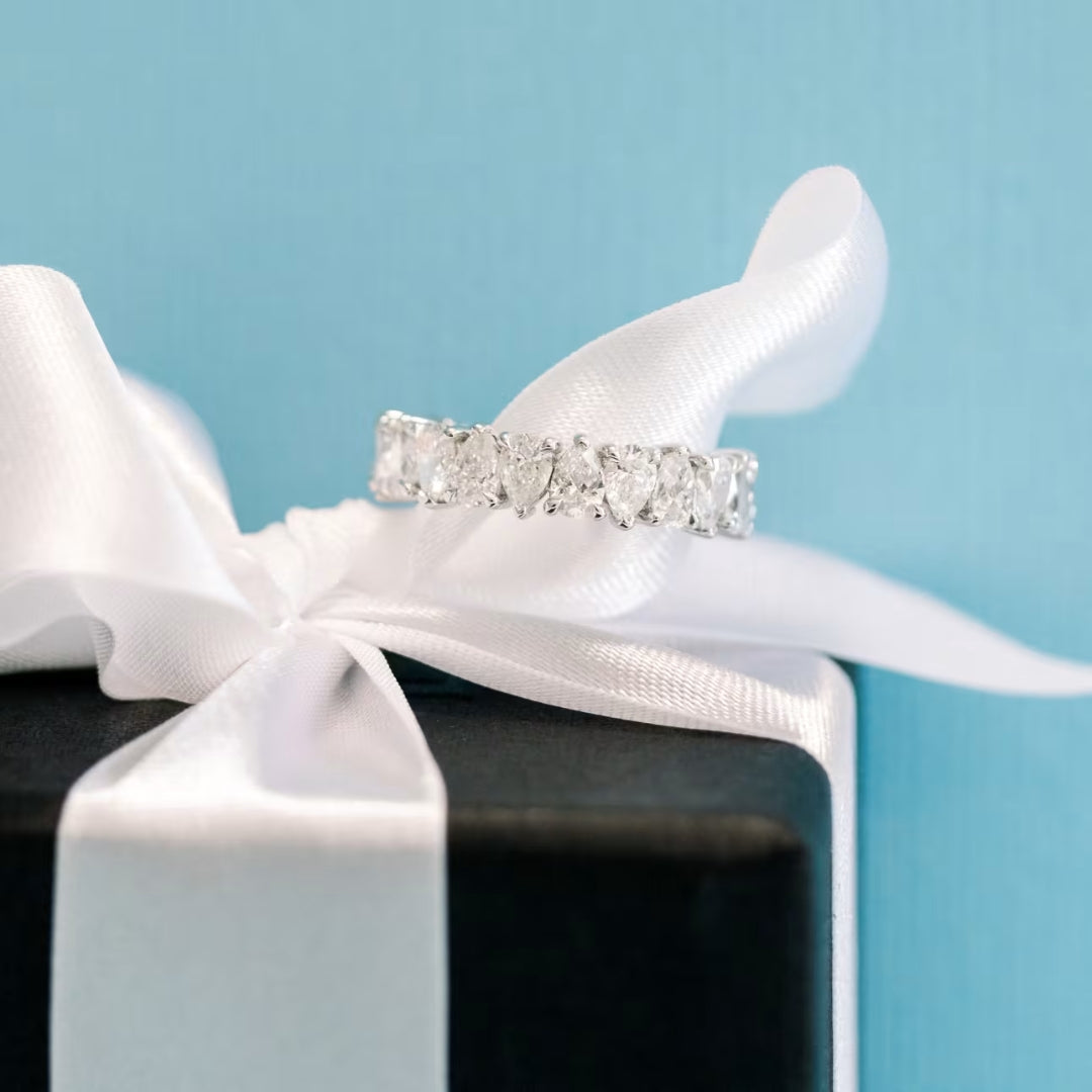 Brillicious Pear Cut Diamond Engagement Band