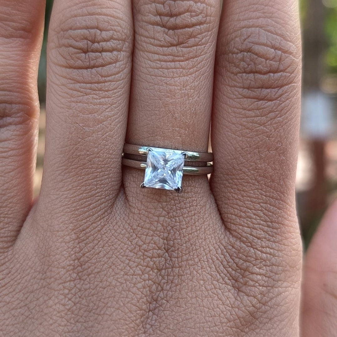Side-Splitting Princess Cut Diamond Wedding Ring