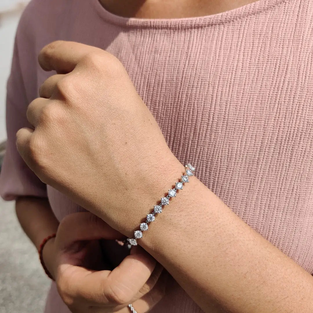 Moissanite 27.47 CT Round Diamond Handmate Bracelet Jewel Carts