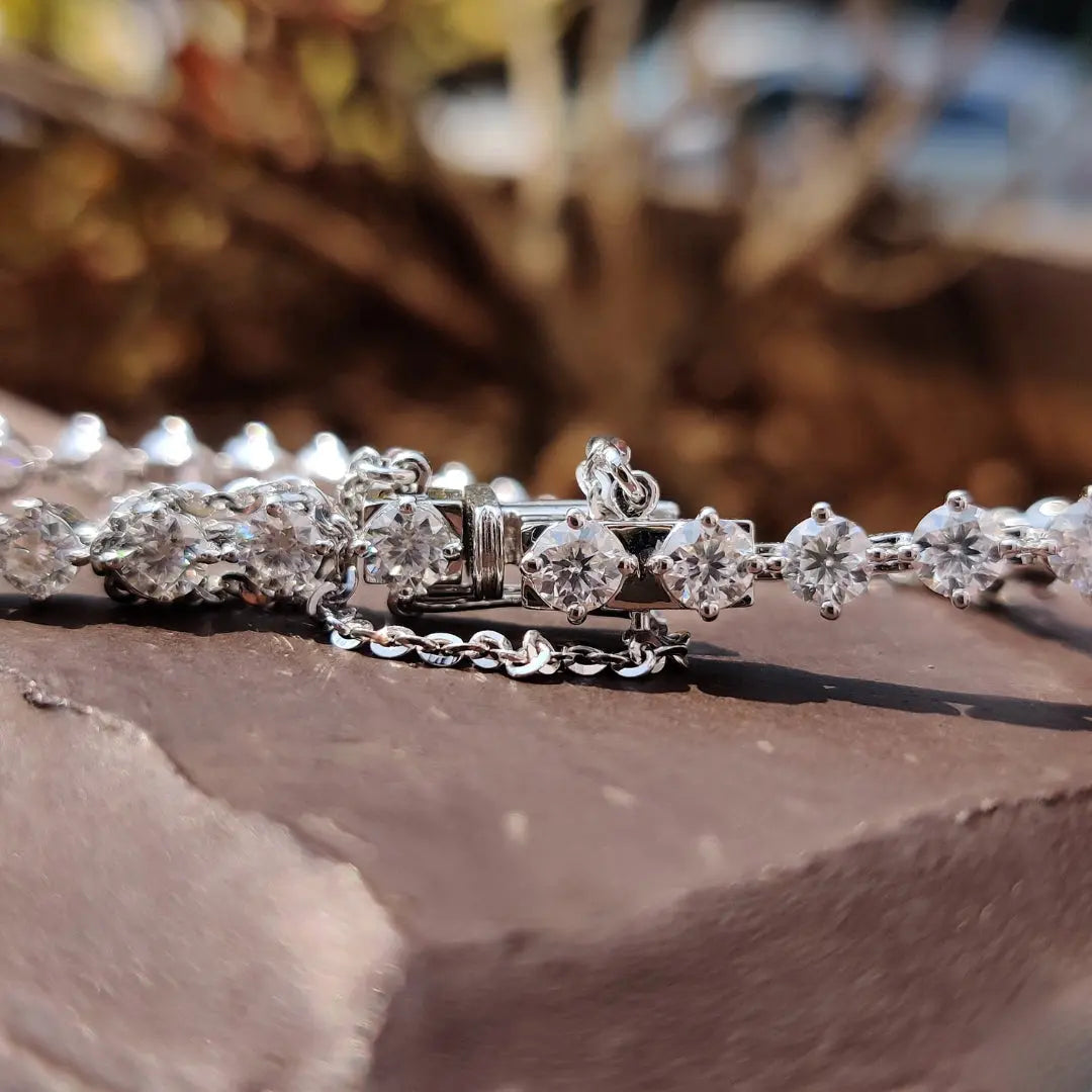 Moissanite 27.47 CT Round Diamond Handmate Bracelet Jewel Carts