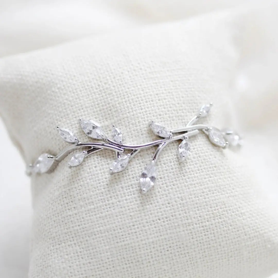 Moissanite 12.00 CT Marquise Diamond Minimalist Bracelet Jewel Carts