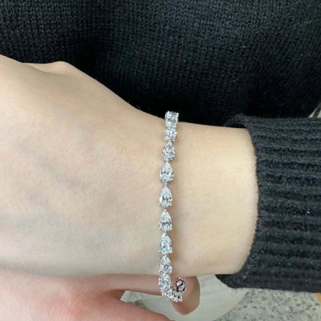 Moissanite 9.65 CT Pear Diamond Art Nouveau Bracelet Jewel Carts