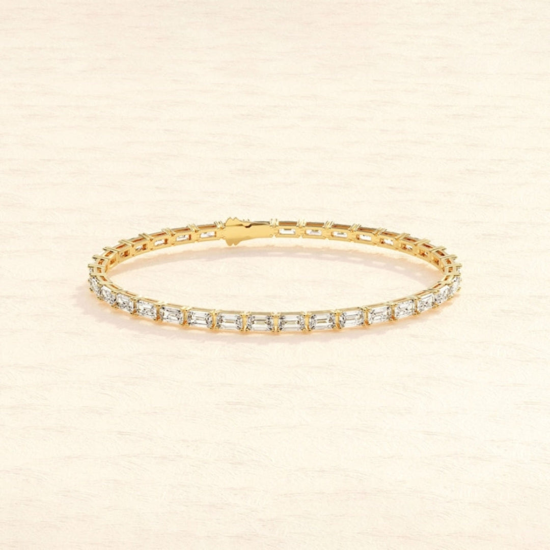 Moissanite 9.00 CT Emerald Diamond Art Nouveau Bracelet Jewel Carts