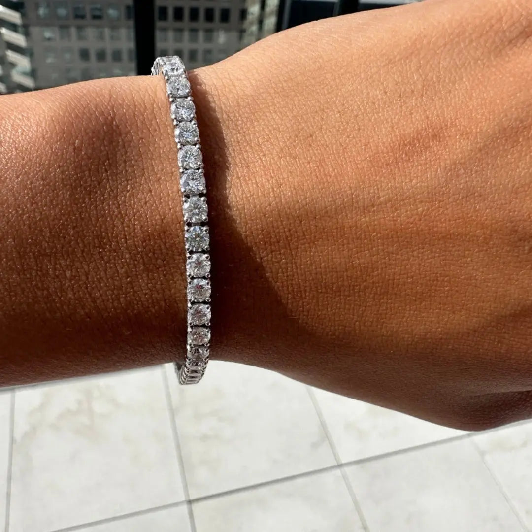 Moissanite 9.00 CT Round Diamond Avant Garde Bracelet Jewel Carts