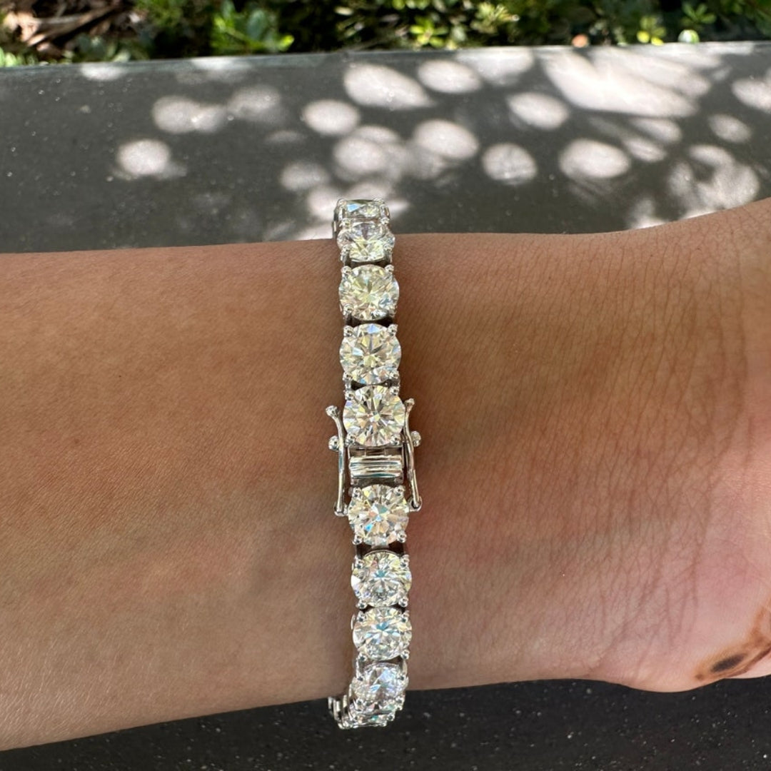 Moissanite 20.00 CT Round Diamond Mid-Century Bracelet Jewel Carts