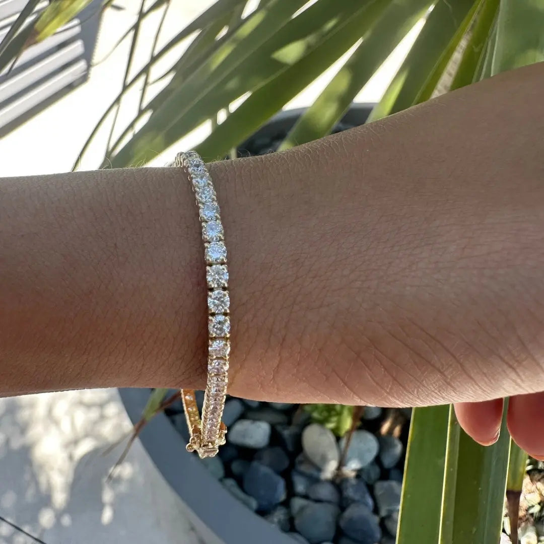 Moissanite 5.00 CT Round Diamond Mid-Century Bracelet Jewel Carts