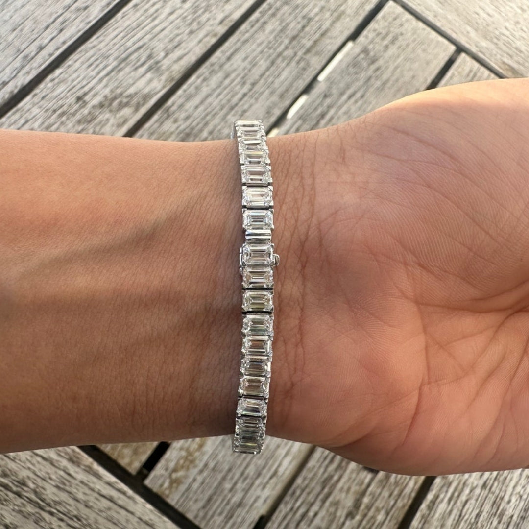 Moissanite 14.00 CT Emerald Diamond Gothic Bracelet Jewel Carts