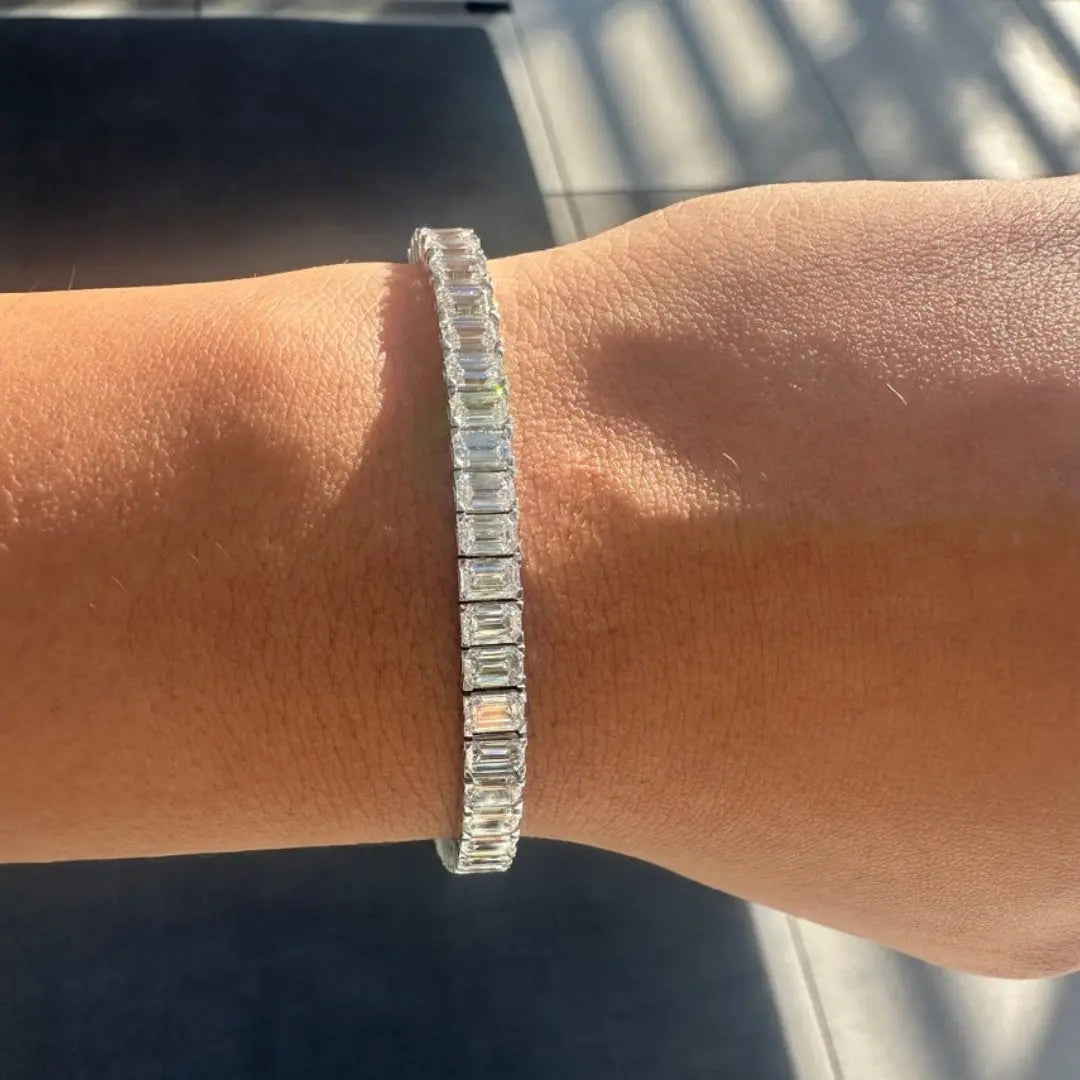 Moissanite 14.00 CT Emerald Diamond Gothic Bracelet Jewel Carts