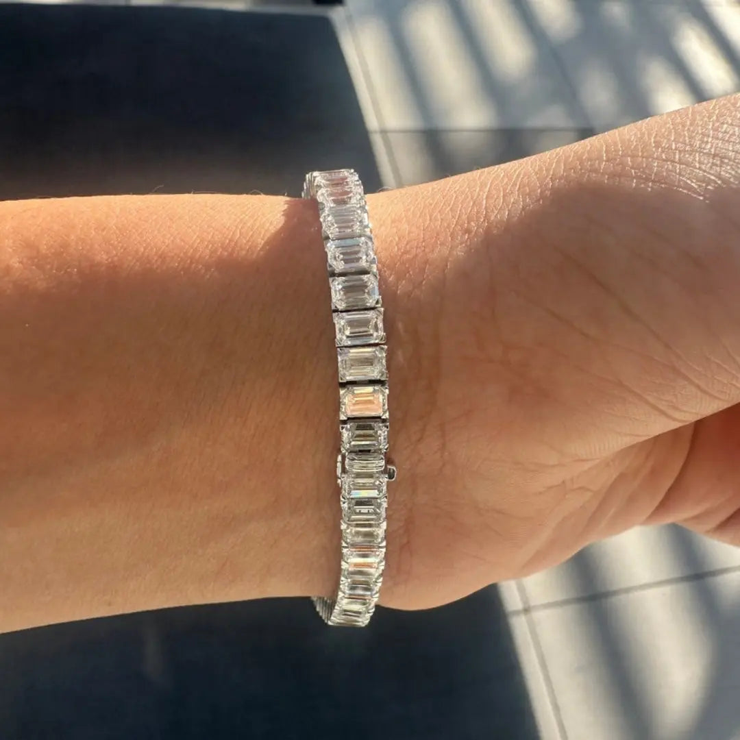 Moissanite 14.00 CT Emerald Diamond Gothic Bracelet Jewel Carts