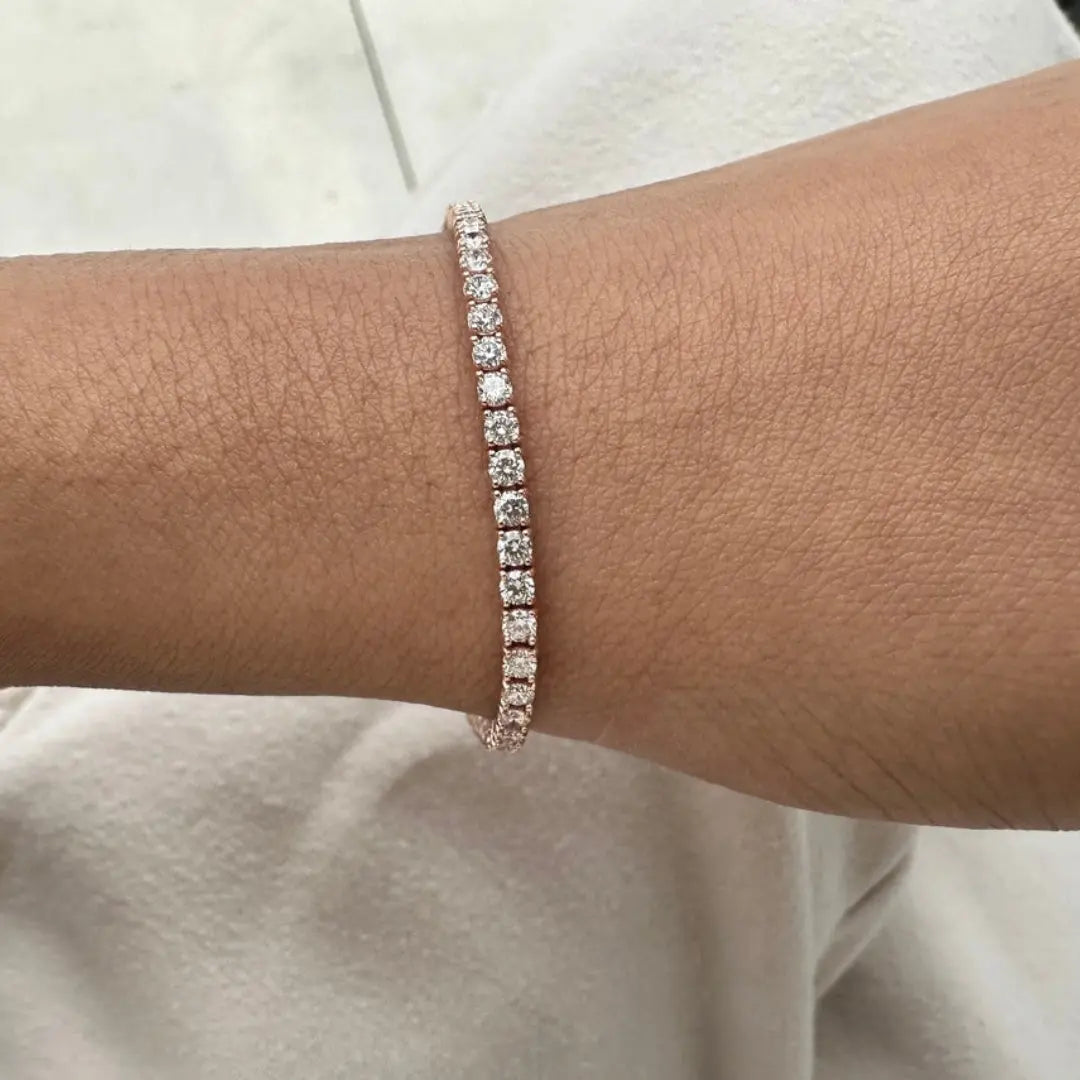 Moissanite 6.10 CT Round Diamond Avant Garde Bracelet Jewel Carts