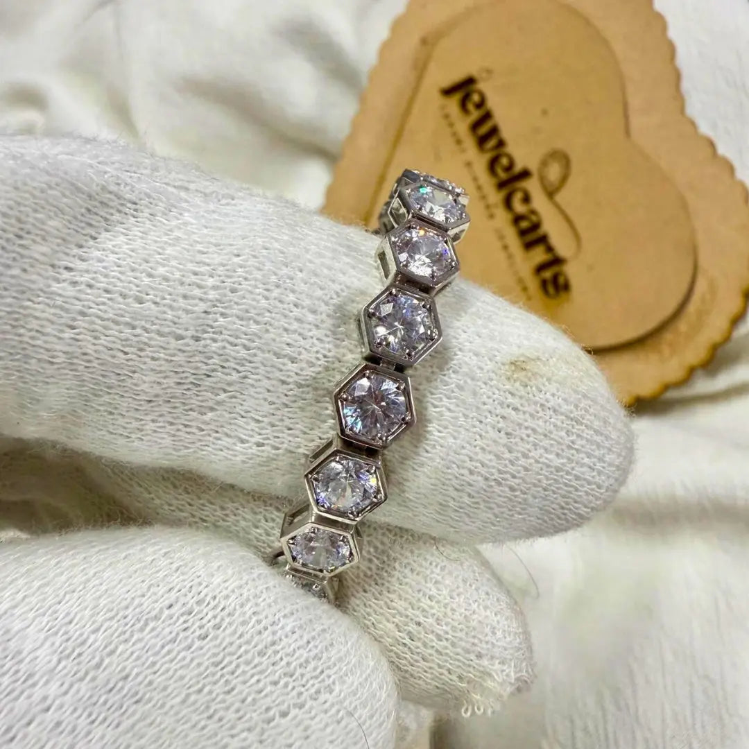 Round Diamond Bracelet in White Gold Jewel Carts