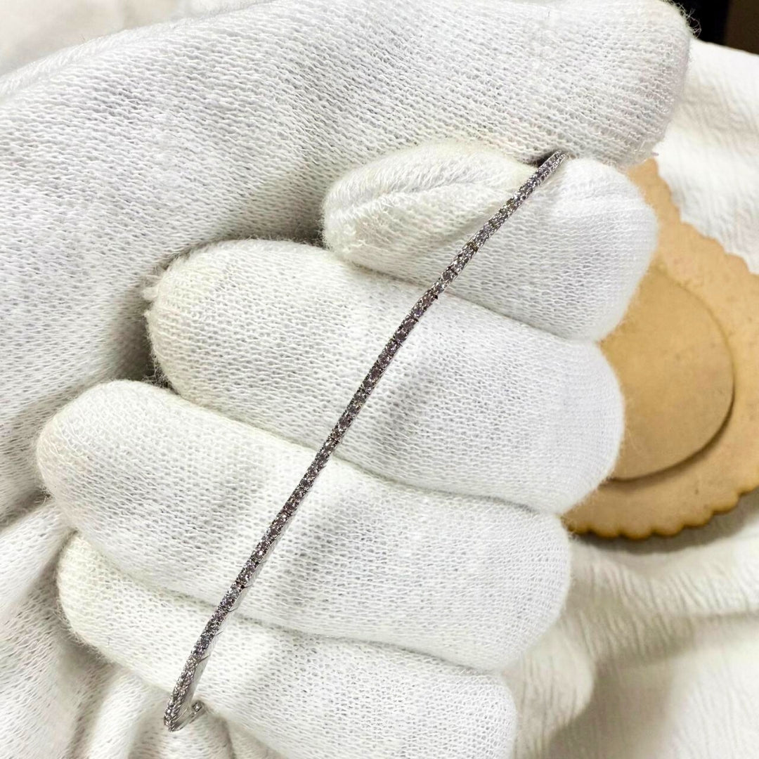 Fine Diamond Bracelet for Everyday Elegance in Round Shape