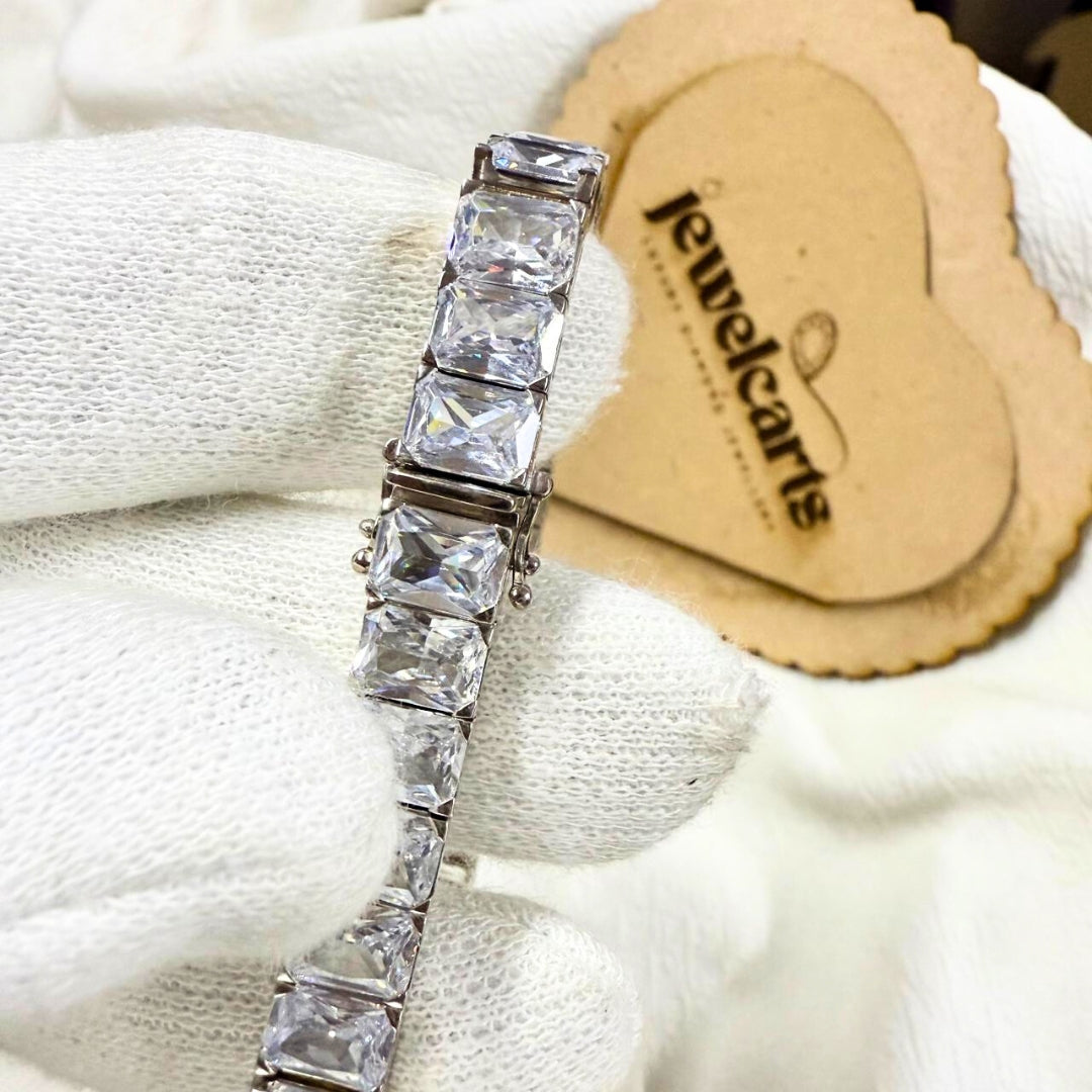 Radiant-Cut Diamond Bracelet for Timeless Luxury Jewel Carts