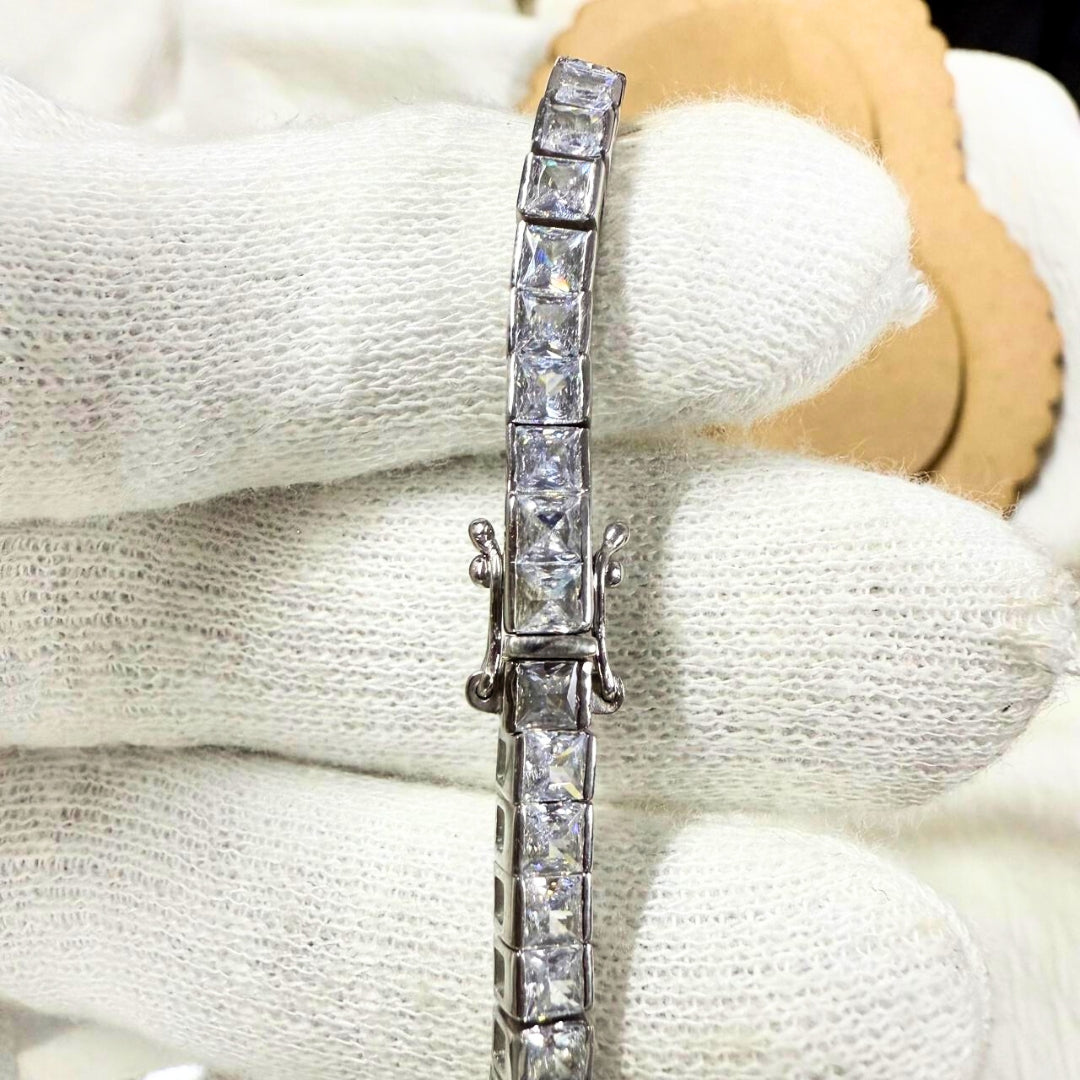 Princess Diamond Tennis Bracelet in White Gold Jewel Carts