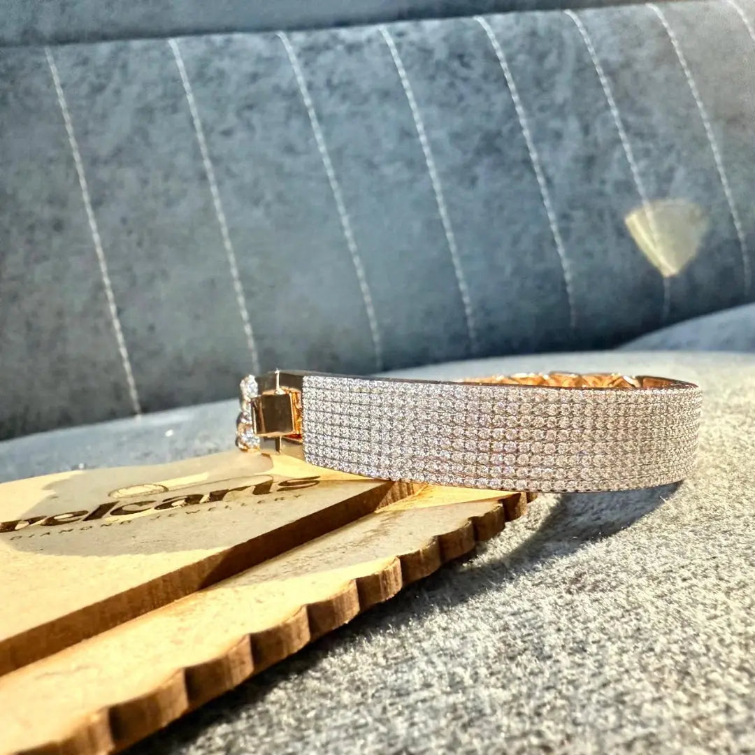 Premium Rose Gold Bracelet with Sparkling Diamond Detailing Jewel Carts
