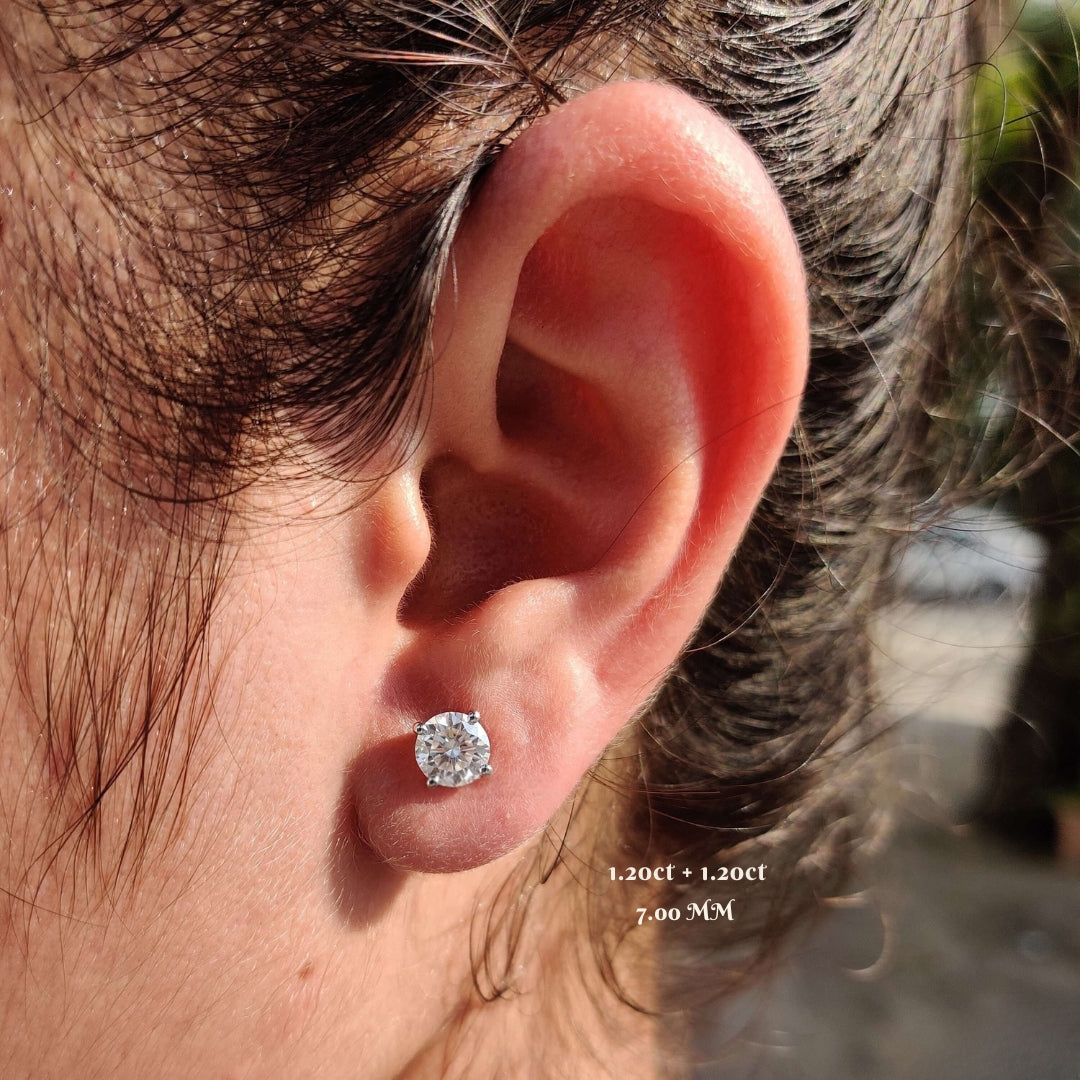 Round Moissanite Stud Earrings Gift for Wife, Mother, Daughter