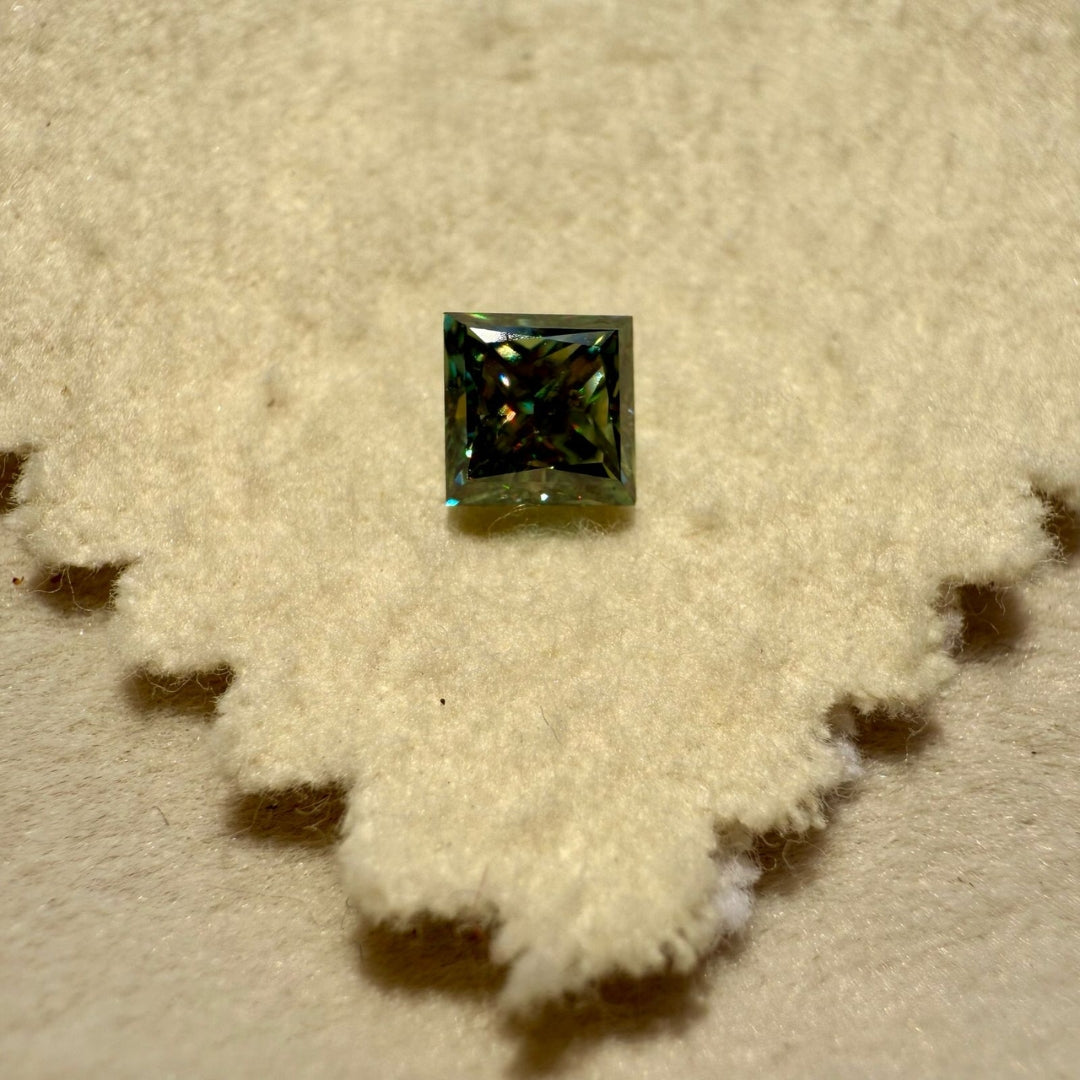 Moissanite 1.00 CT Princess Green Loose Diamond