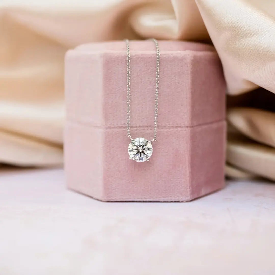Fastidious Round Cut Diamond Necklace Jewel Carts
