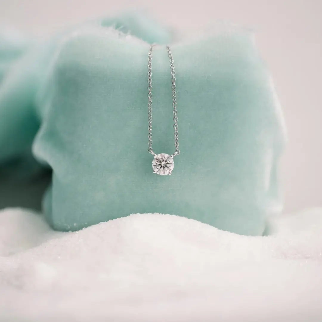 Fastidious Round Cut Diamond Necklace Jewel Carts