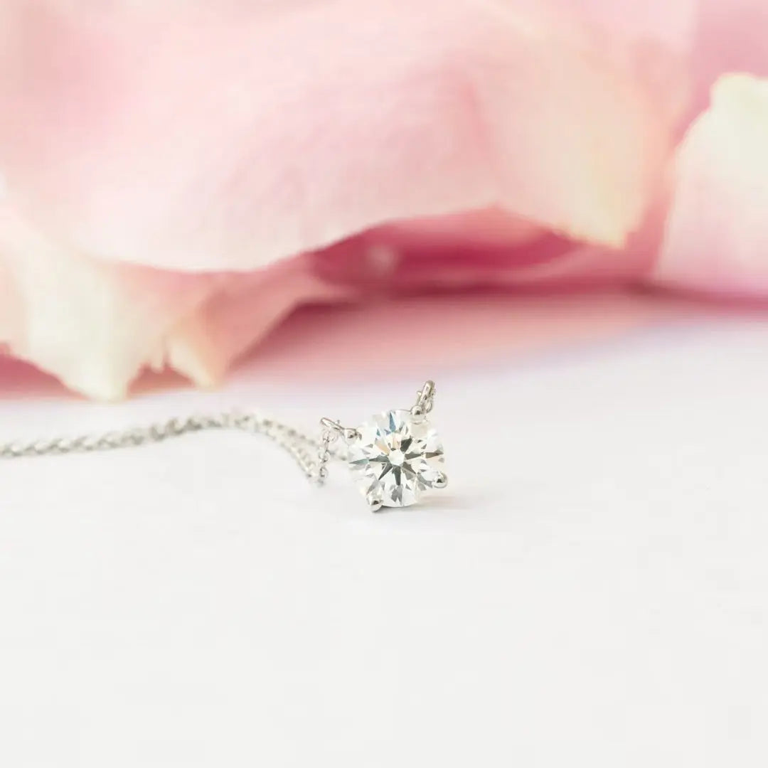 Fastidious Round Cut Diamond Necklace Jewel Carts