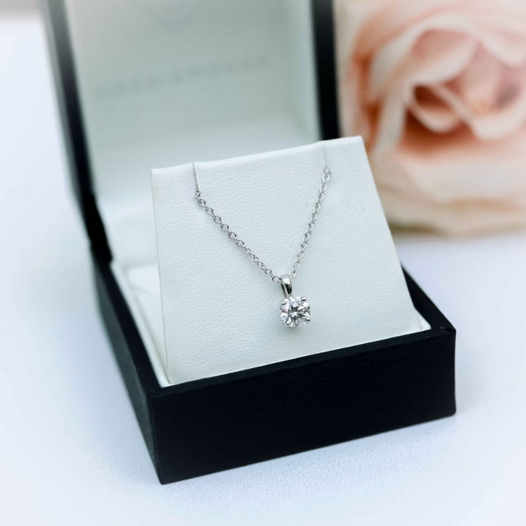 Vulgarly Elegant Round Cut Diamond Necklace Jewel Carts