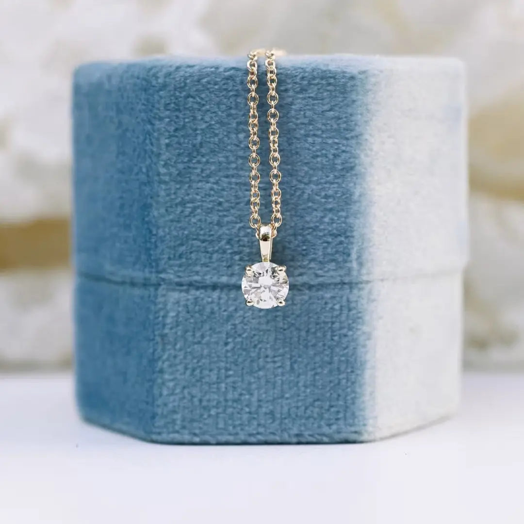 Vulgarly Elegant Round Cut Diamond Necklace Jewel Carts