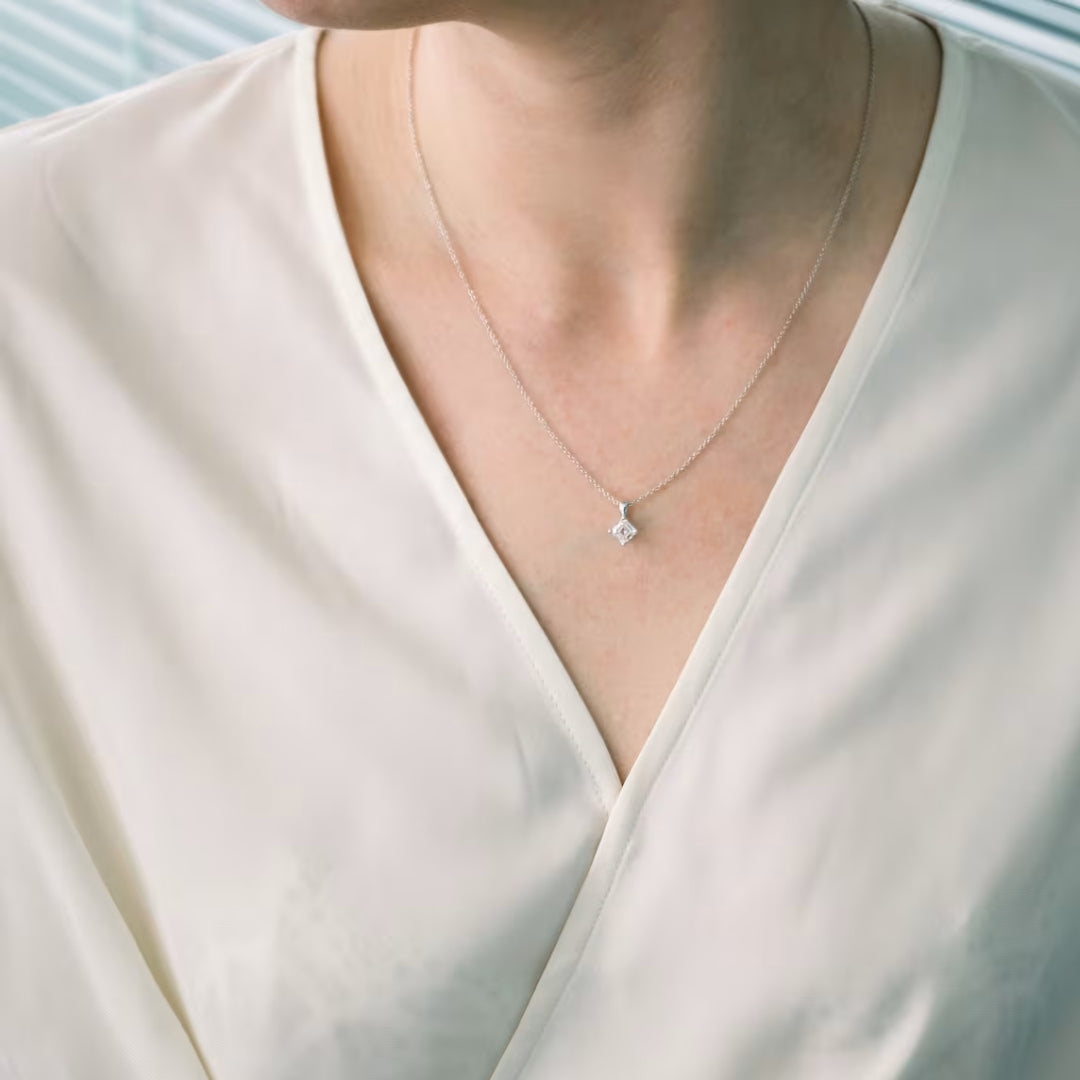 Blooming Asscher Cut Diamond Necklace Jewel Carts