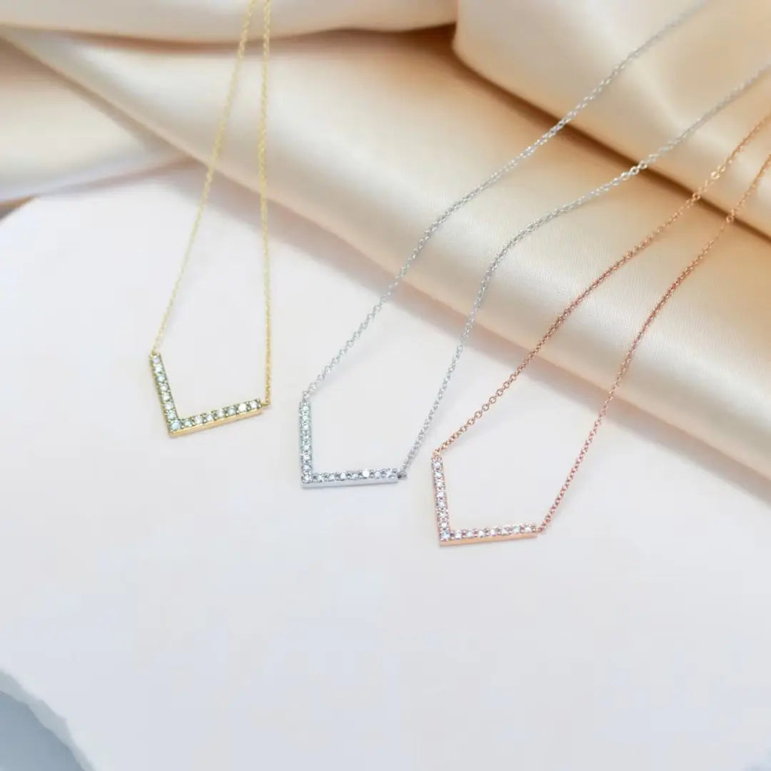 Suave Round Cut Diamond Necklace Jewel Carts