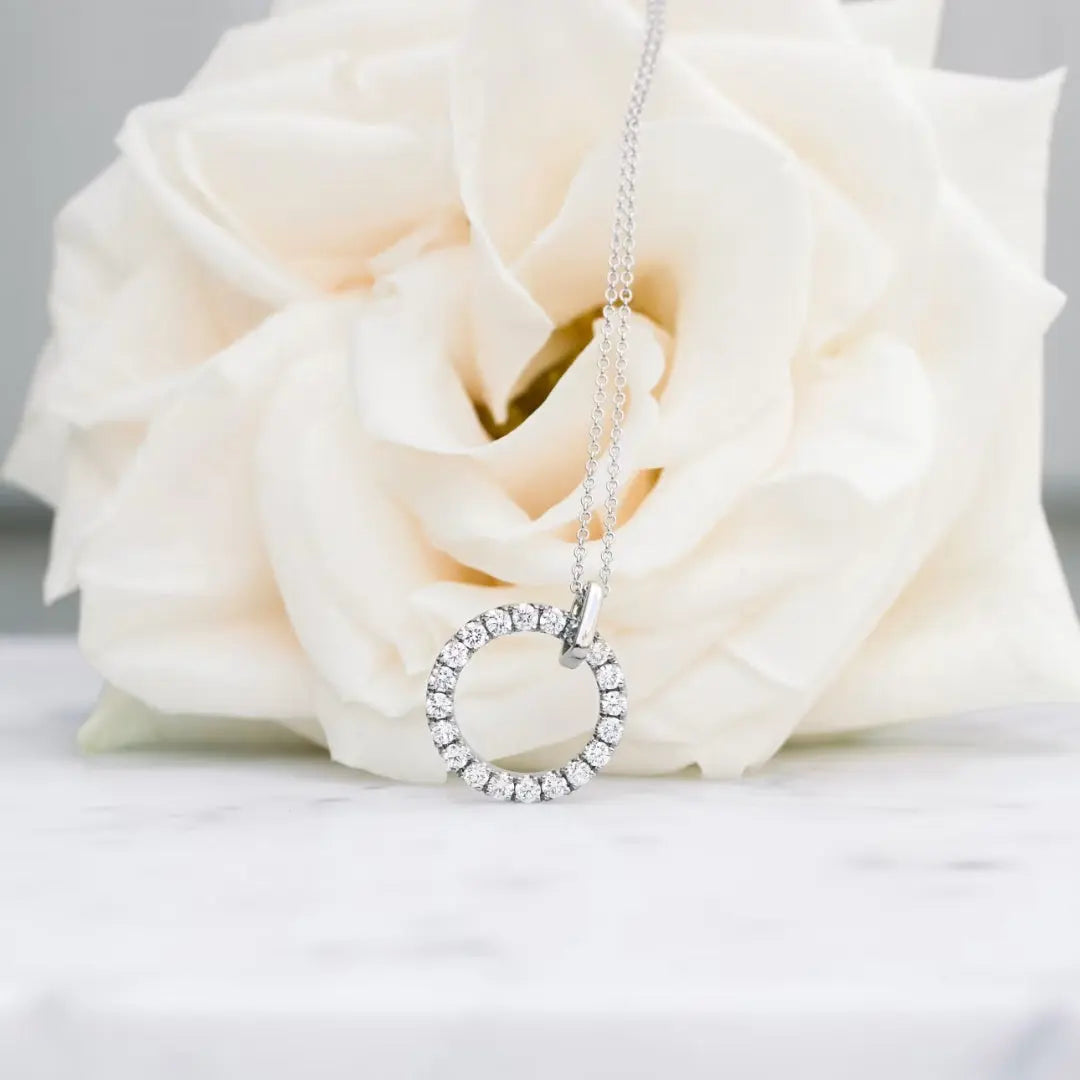 Fantastically Round Cut Diamond Necklace Jewel Carts
