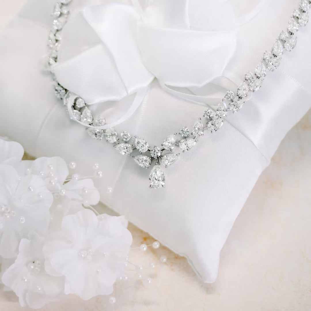 Light Round & Pear Cut Diamond Necklace Jewel Carts