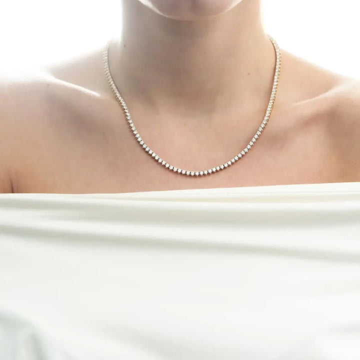 Illuminate Round Cut Diamond Necklace Jewel Carts
