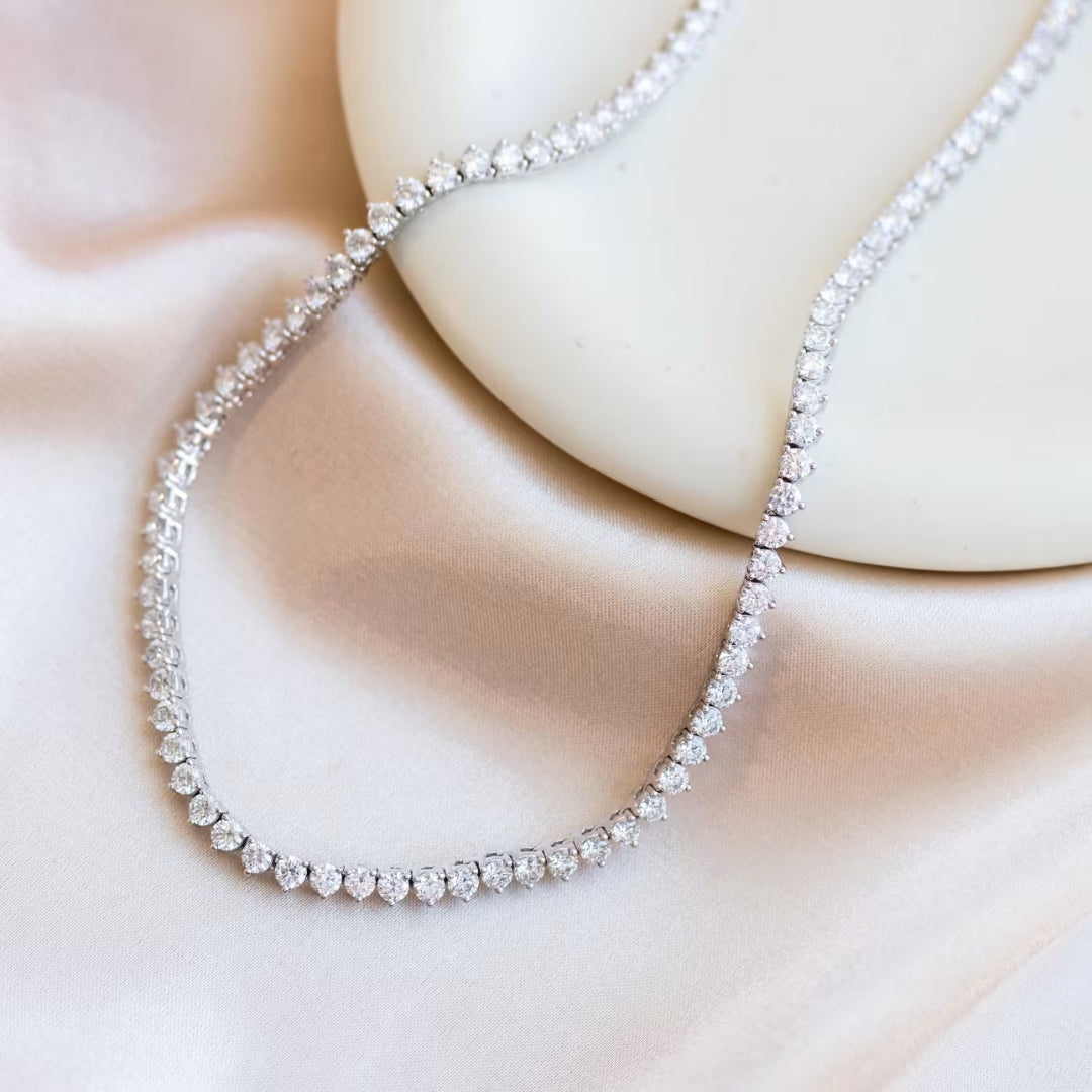 Illuminate Round Cut Diamond Necklace Jewel Carts