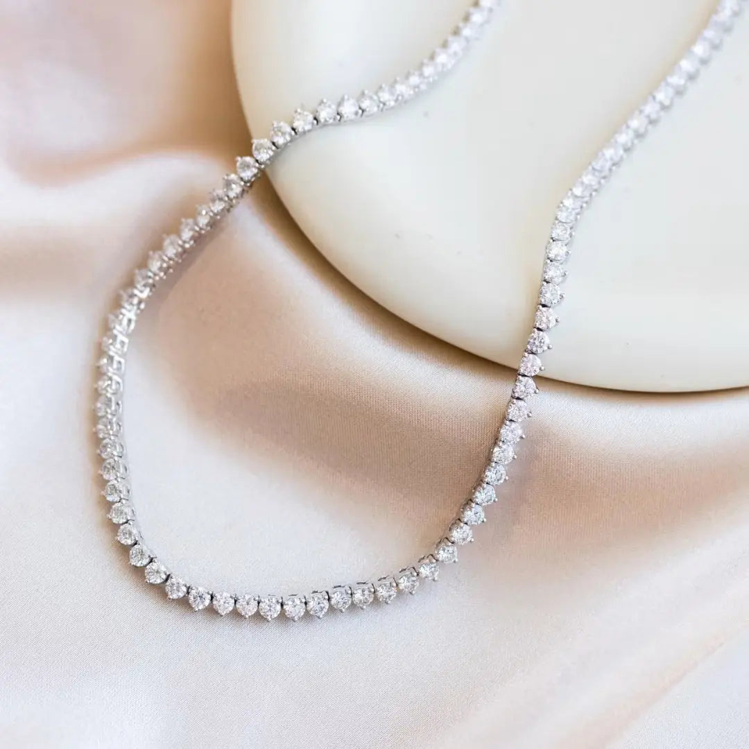 Illuminate Round Cut Diamond Necklace Jewel Carts