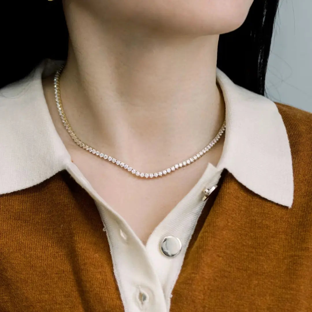 Illuminate Round Cut Diamond Necklace Jewel Carts