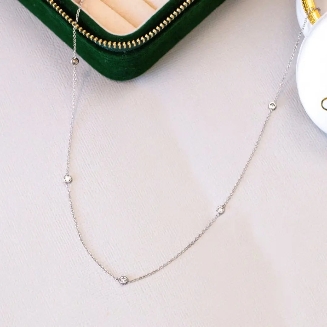 Glossiness Round Cut Diamond Necklace Jewel Carts