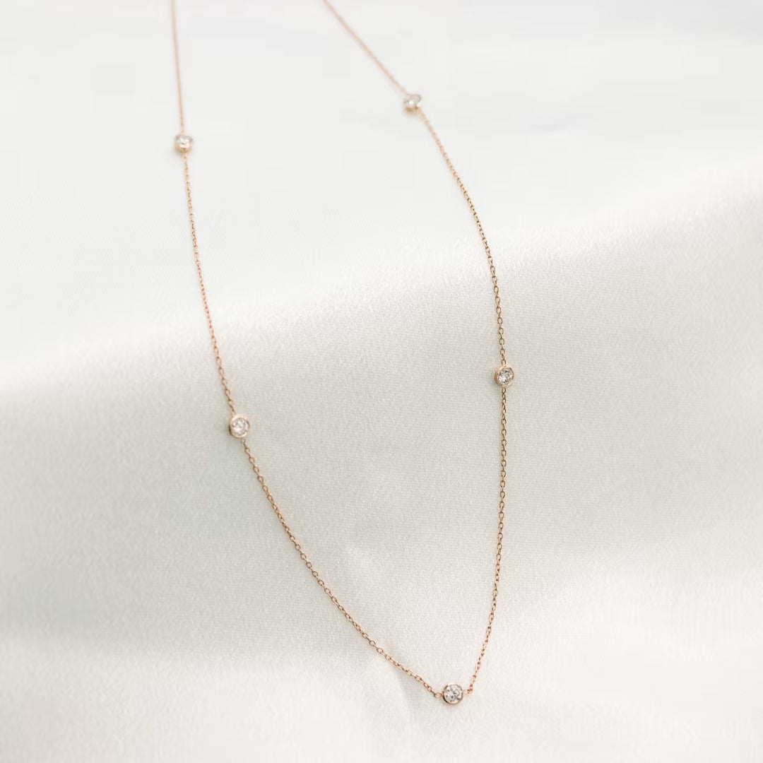 Glossiness Round Cut Diamond Necklace Jewel Carts