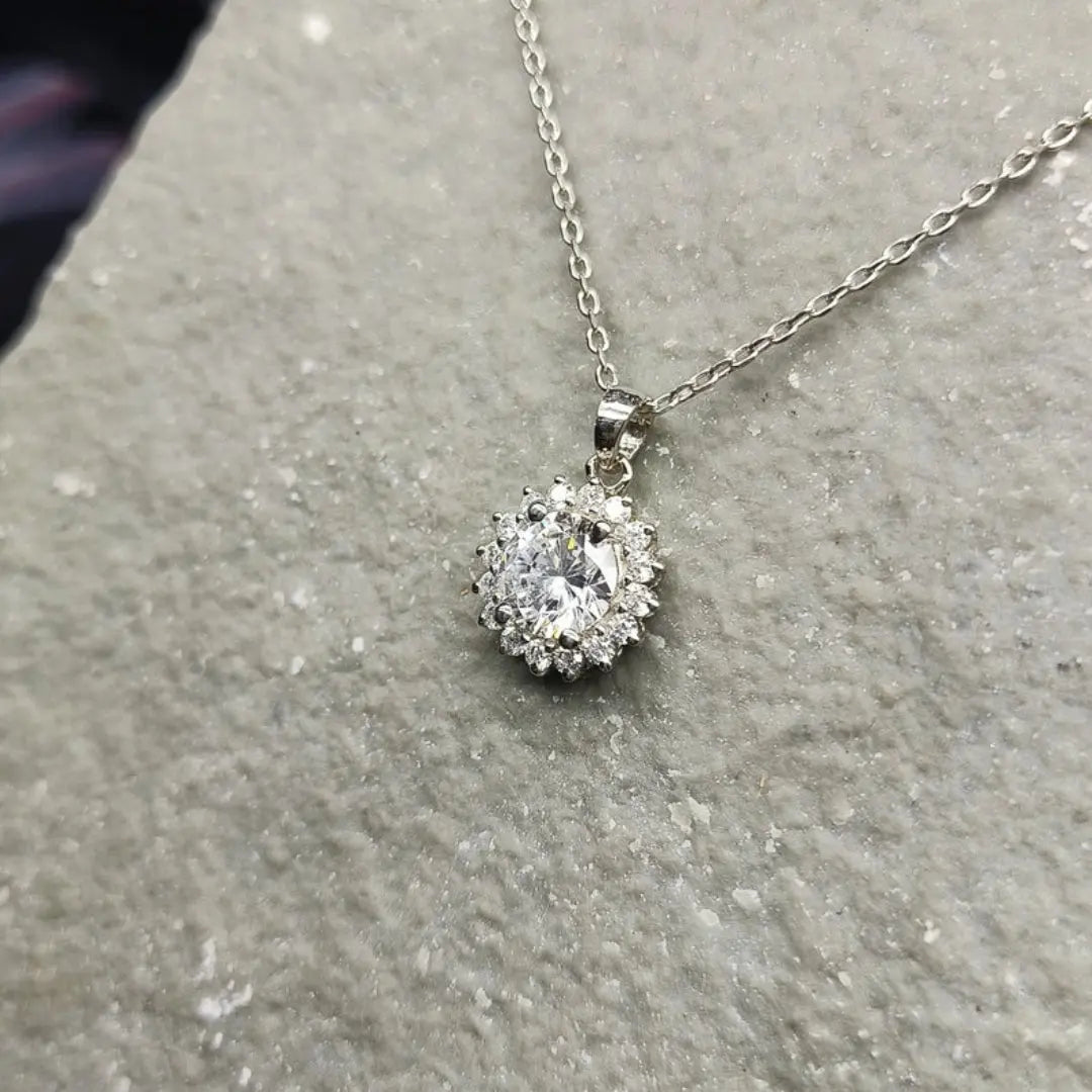 Joyful Round Cut Diamond Necklace Jewel Carts