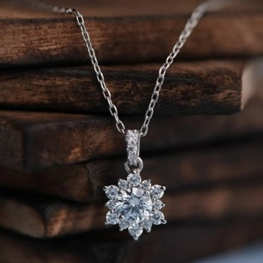 Joyous Round Cut Diamond Necklace Jewel Carts