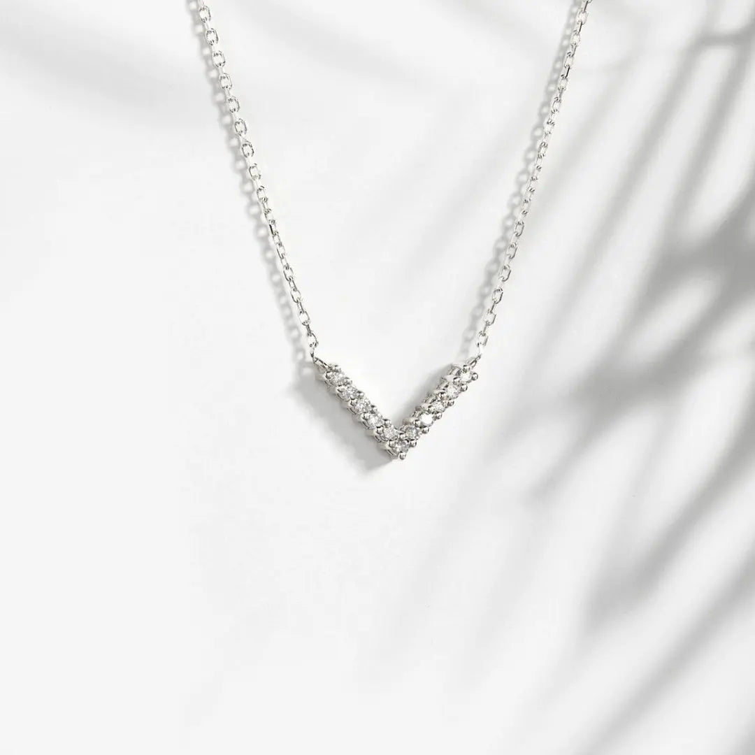 Moissanite 1.04 CT Round Cut Diamond Necklace Jewel Carts