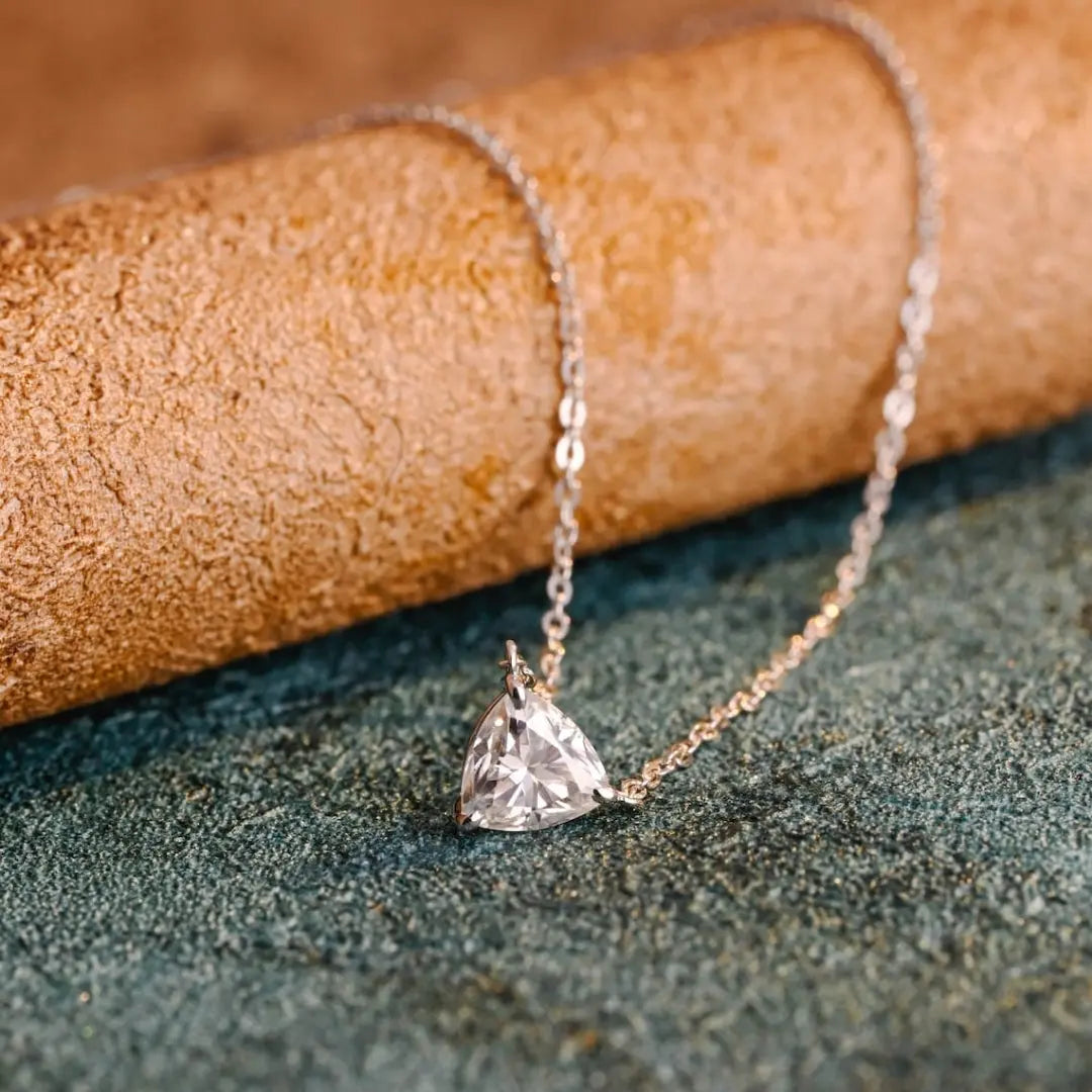 Moissanite 1.50 CT Trilliant Cut Diamond Necklace Jewel Carts