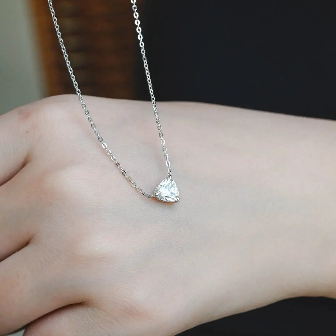 Moissanite 1.50 CT Trilliant Cut Diamond Necklace Jewel Carts