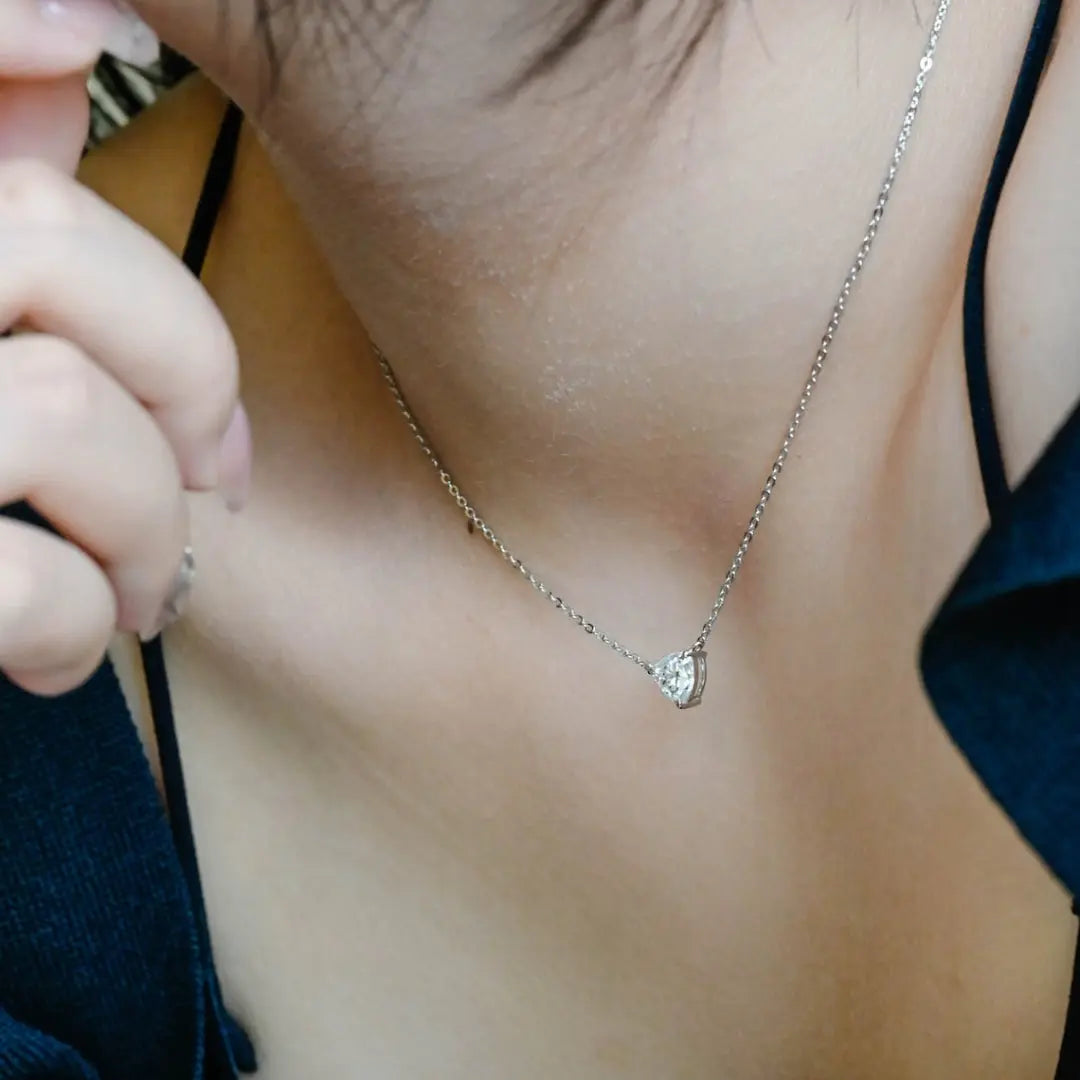 Moissanite 1.50 CT Trilliant Cut Diamond Necklace Jewel Carts