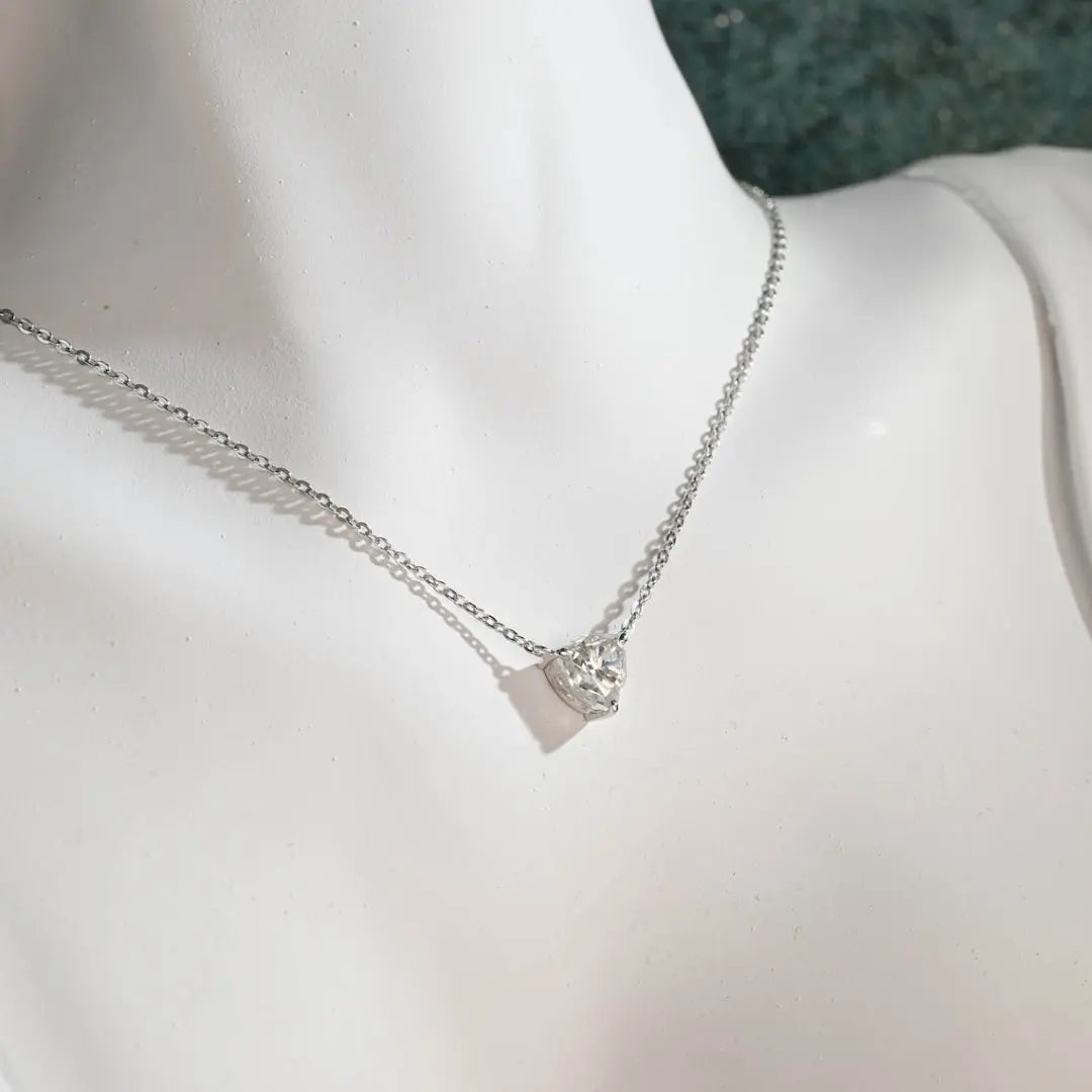 Moissanite 1.50 CT Trilliant Cut Diamond Necklace Jewel Carts