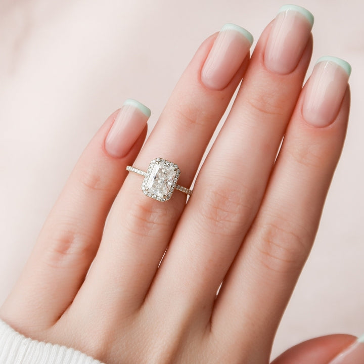 Charming Radiant Cut Moissanite Diamond Wedding Ring with Intense Sparkle