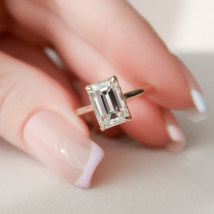 2.85 CT Emerald Cut Vintage Wedding Ring for a Classic Look