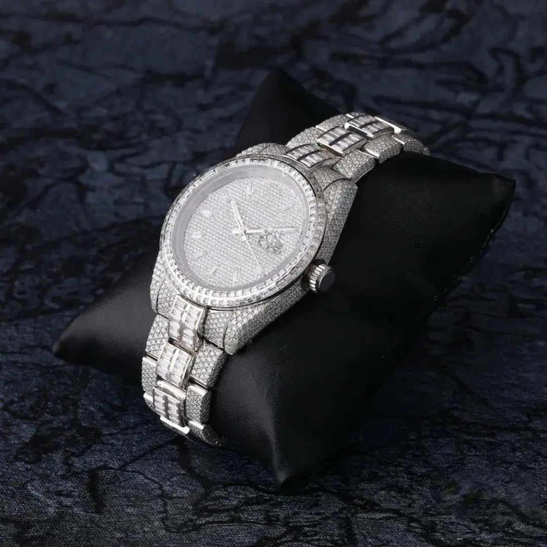 Moissanite 75.65 CT Round Cut Diamond Art Deco Watch Jewel Carts
