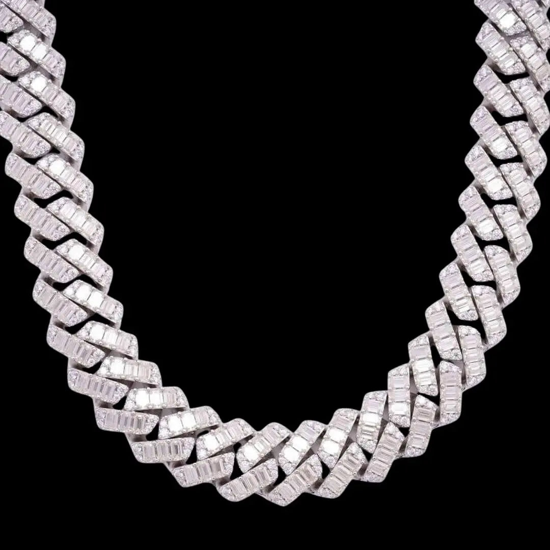 Round Moissanite Cuban Link Chain Radiant Weave in 14K White Gold Close Up Front View